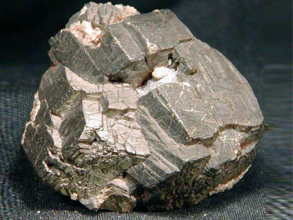 河南鈦鐵礦磁選機(jī)“三強(qiáng)”贏得用戶好評