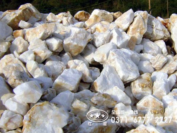 石英石粉碎機價格多少？