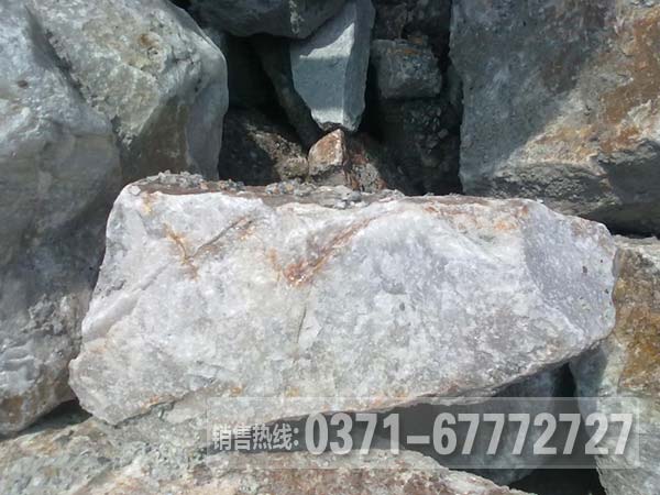 石英石制砂生產(chǎn)線組建方法、所需設備、工藝流程介紹