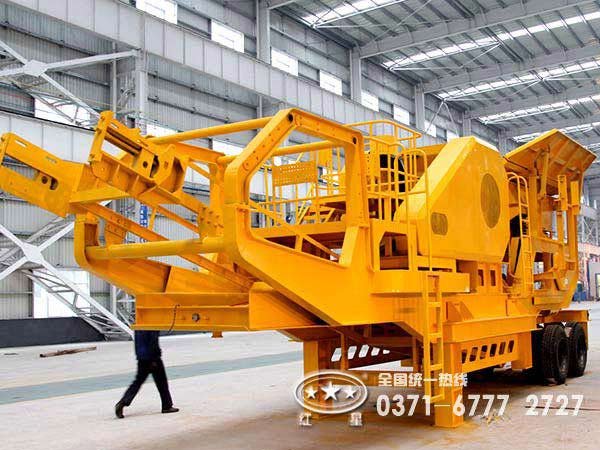 大型石子移動(dòng)破碎機(jī)