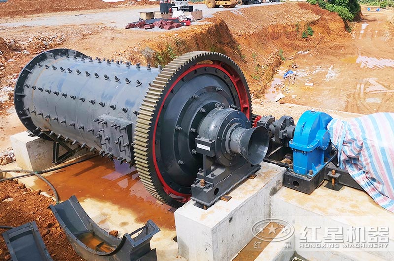 球磨機(jī)工作現(xiàn)場圖片 球磨機(jī)工作現(xiàn)場圖片