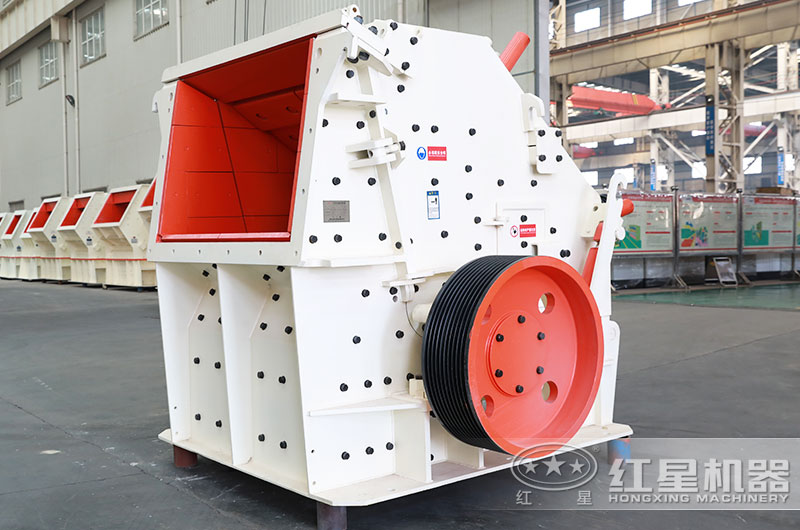 CI反擊破碎石機圖片 CI反擊破碎石機圖片