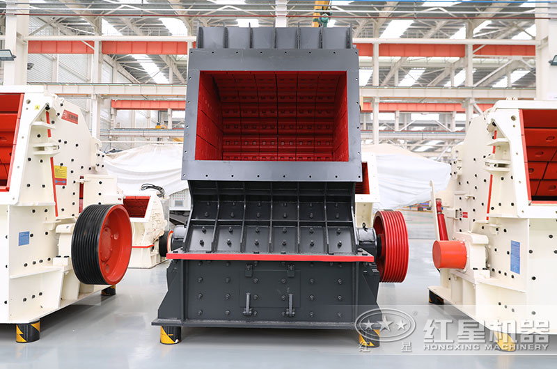 大型重錘式粉碎機(jī)圖片 大型重錘式粉碎機(jī)圖片