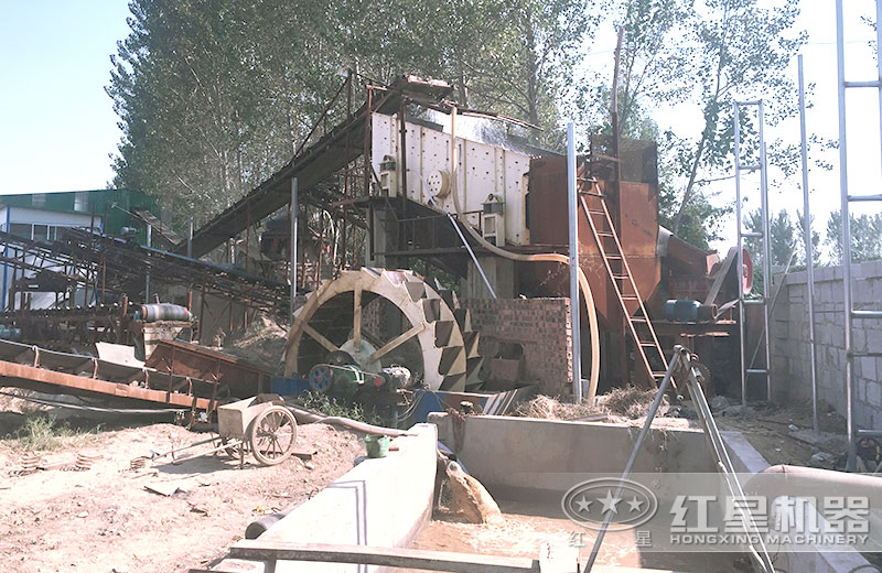 紅星機(jī)器大型洗砂機(jī)客戶現(xiàn)場(chǎng) 紅星機(jī)器大型洗砂機(jī)客戶現(xiàn)場(chǎng)