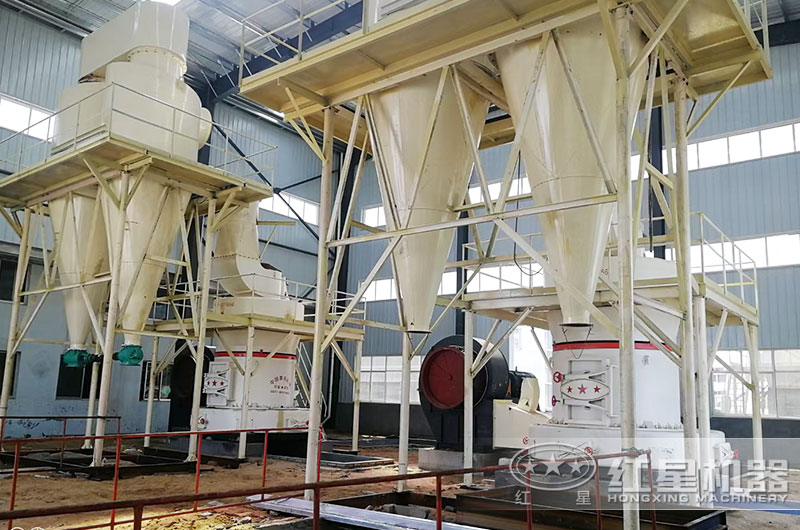 大型磨粉機(jī)工作現(xiàn)場實(shí)拍圖 大型磨粉機(jī)工作現(xiàn)場實(shí)拍圖