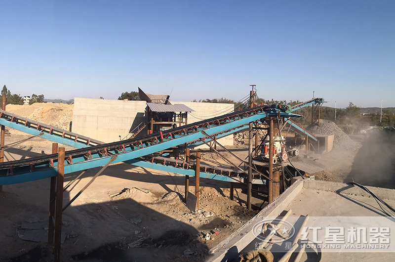 花崗巖破碎機選擇哪種？型號參數(shù)及價格