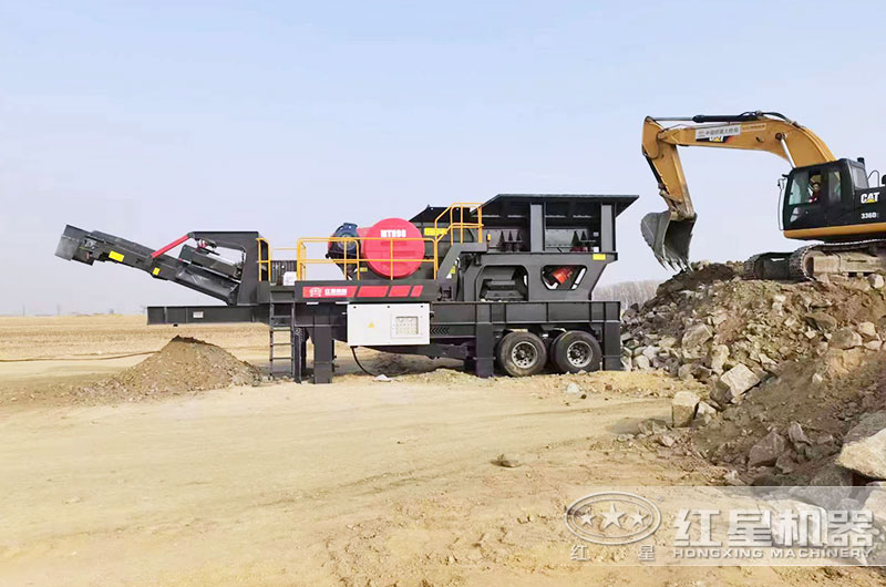 河北客戶移動破碎機(jī)工作現(xiàn)場 河北客戶移動破碎機(jī)工作現(xiàn)場