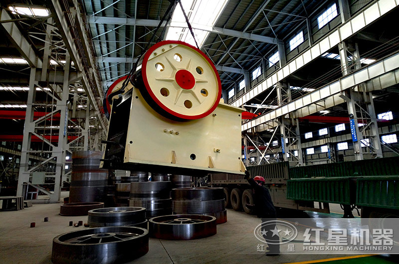 鵝卵石破碎設(shè)備發(fā)貨現(xiàn)場(chǎng)