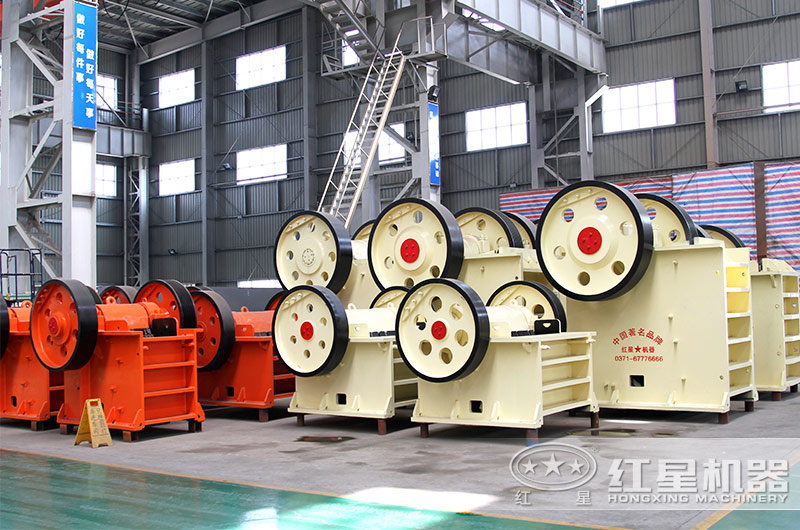 顎式碎石機設備一臺的價格是多少，產(chǎn)量高嗎？碎石效率如何提高