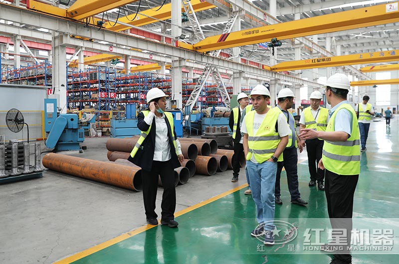 客戶來(lái)廠考察設(shè)備 客戶來(lái)廠考察設(shè)備