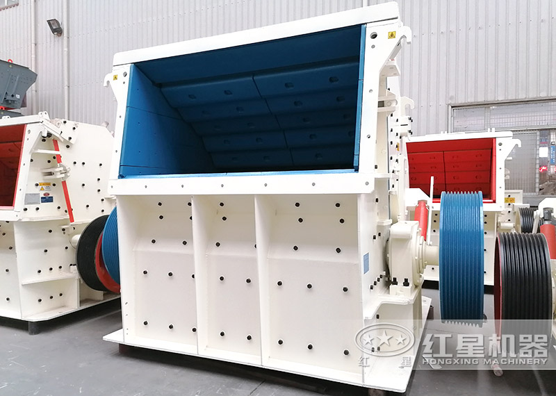 1214反擊破時產(chǎn)多少噸 ？錘破與反擊破哪個好