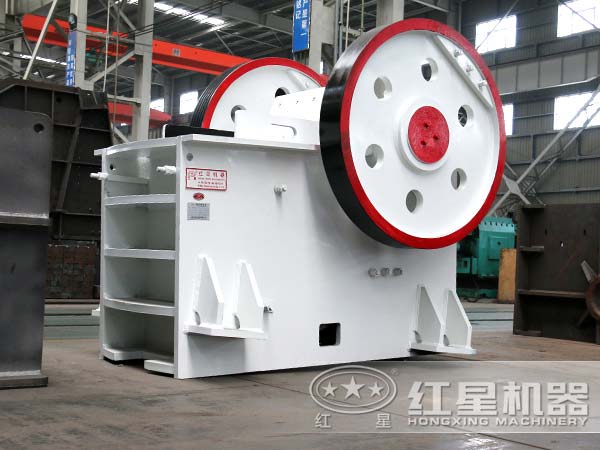 1215廢鋼鄂式破碎機(jī)多少錢一臺(tái)？預(yù)期產(chǎn)值可達(dá)多少噸？