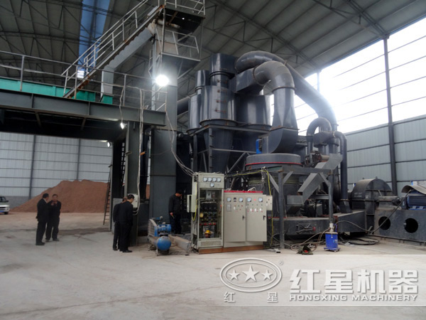 新型石灰石磨粉機(jī)安裝現(xiàn)場