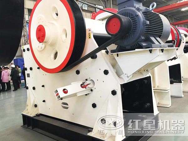 新一代CJ歐版顎式破碎機(jī)憑借高產(chǎn)、低耗迅速走紅市場