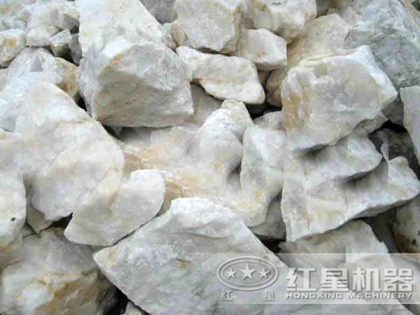 時(shí)產(chǎn)800噸的硅石破碎生產(chǎn)線需要哪些設(shè)備？需要投資多少錢(qián)？