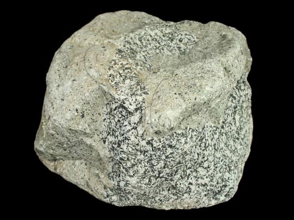 乘載著全套流動破碎篩分機，小小的石頭實現了大大的夢想