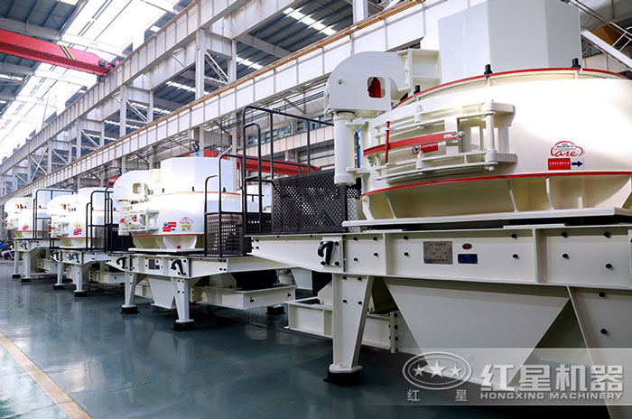 紅星石料粉碎機生產(chǎn)車間