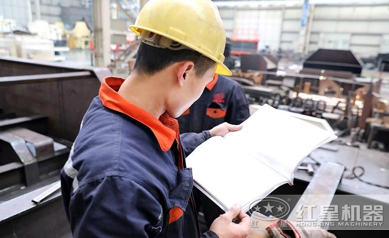 大廠家紅星機(jī)器生產(chǎn)車(chē)間