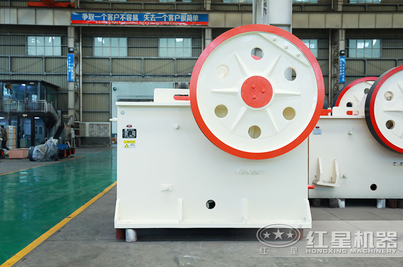 小型粉碎機多少錢？有哪幾種設(shè)備型號可以選擇?