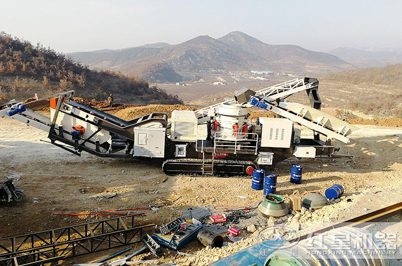 履帶移動(dòng)式石子破碎機(jī)