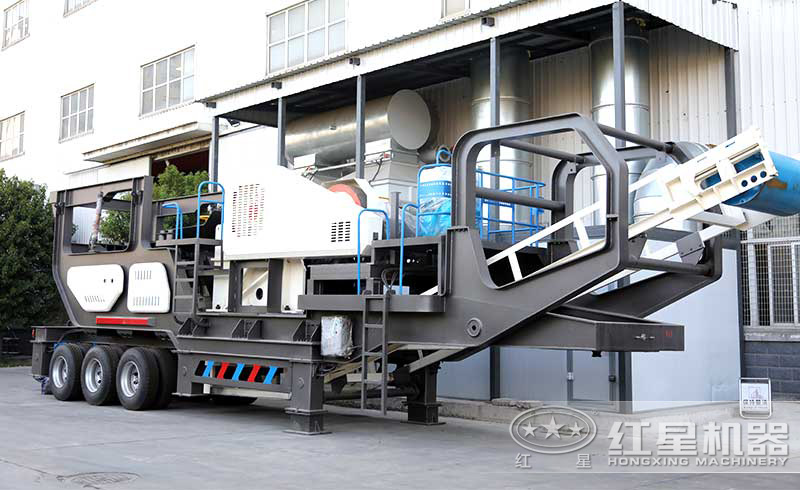 主破碎機(jī)為顎式破碎機(jī)的移動(dòng)粉碎石頭機(jī)