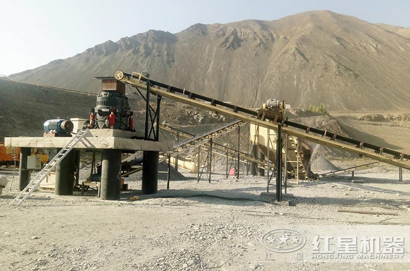 中型碎石機(jī)多少錢(qián)一臺(tái)，一天能碎多少石頭？