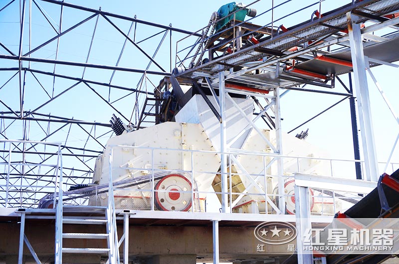 反擊破碎石與普通碎石區(qū)別？哪個(gè)售價(jià)高？