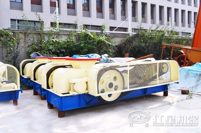 紅星對輥機(jī)生產(chǎn)廠家