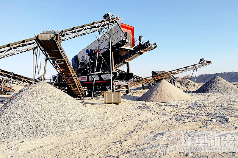 履帶式和輪胎式移動破碎站的區(qū)別是什么？全方位對比一目了然