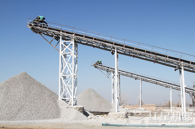 碎石粉碎機(jī)每天能碎多少噸石料？大概多少錢一套？