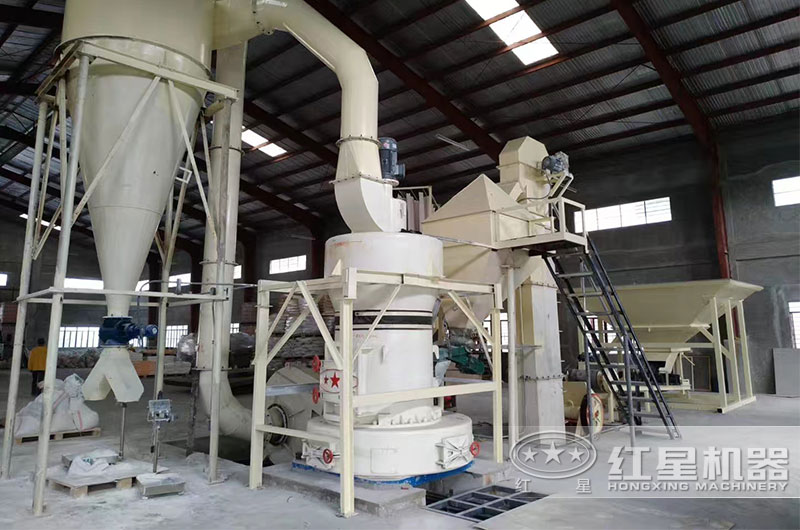 有沒有磨粉機現(xiàn)場工作視頻？多少錢一臺？