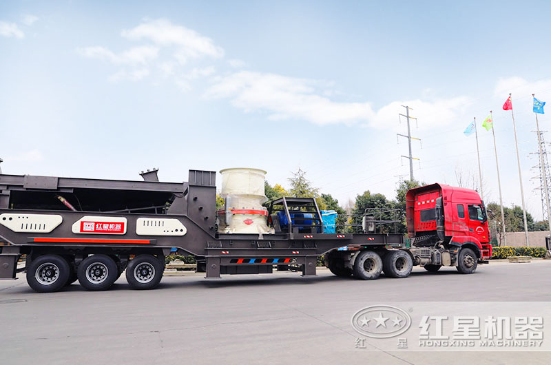 客戶移動(dòng)圓錐破碎站準(zhǔn)備發(fā)貨