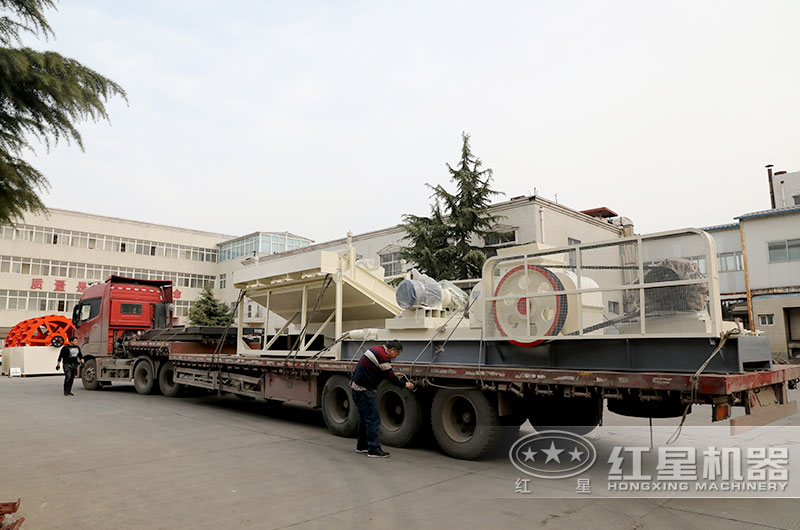 時產20噸的雙輥式破碎機多少錢？