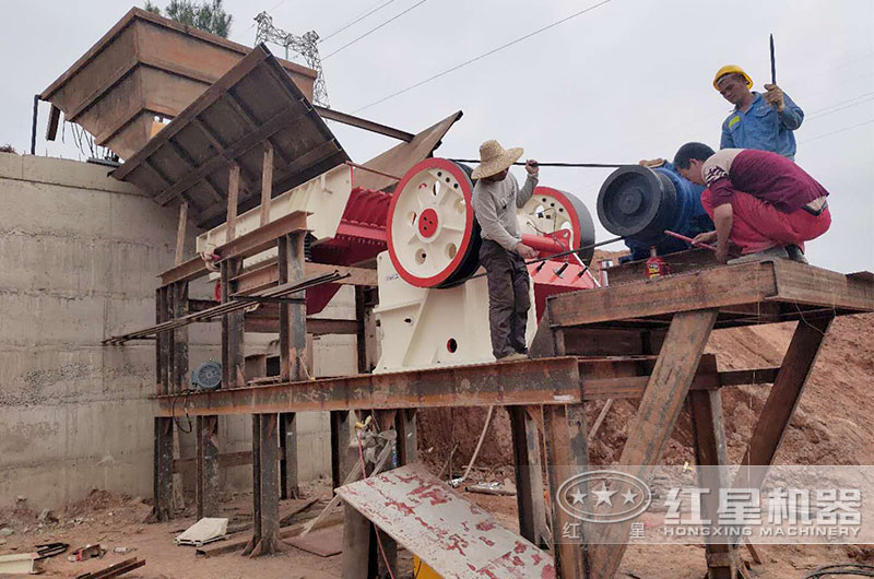 顎式破碎機(jī)可以用于細(xì)碎嗎?出料粒度怎么調(diào)節(jié)？