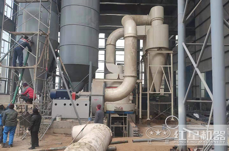 打膩?zhàn)?00目用什么磨粉機(jī)器？膩?zhàn)拥倪x擇原則是什么？