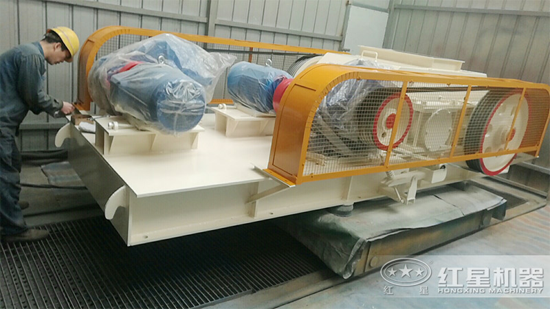 對輥制砂機設(shè)備圖片